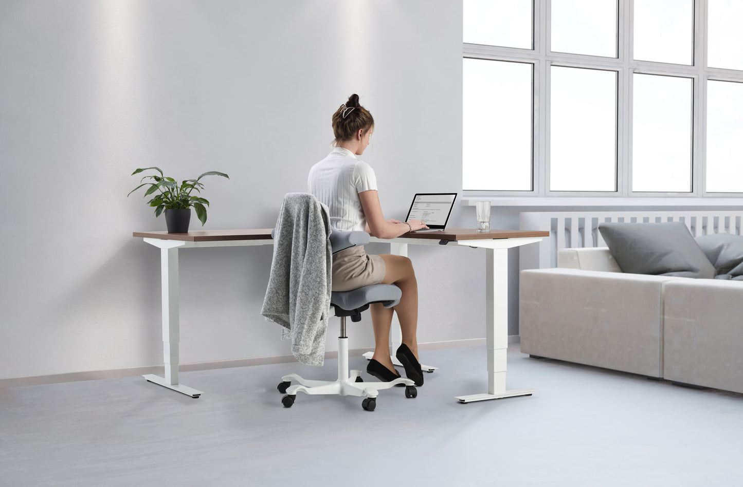 Smart Stand Corner Pro - Electric Height Adjustable L-Shape Standing Desk 1600mm 1800mm