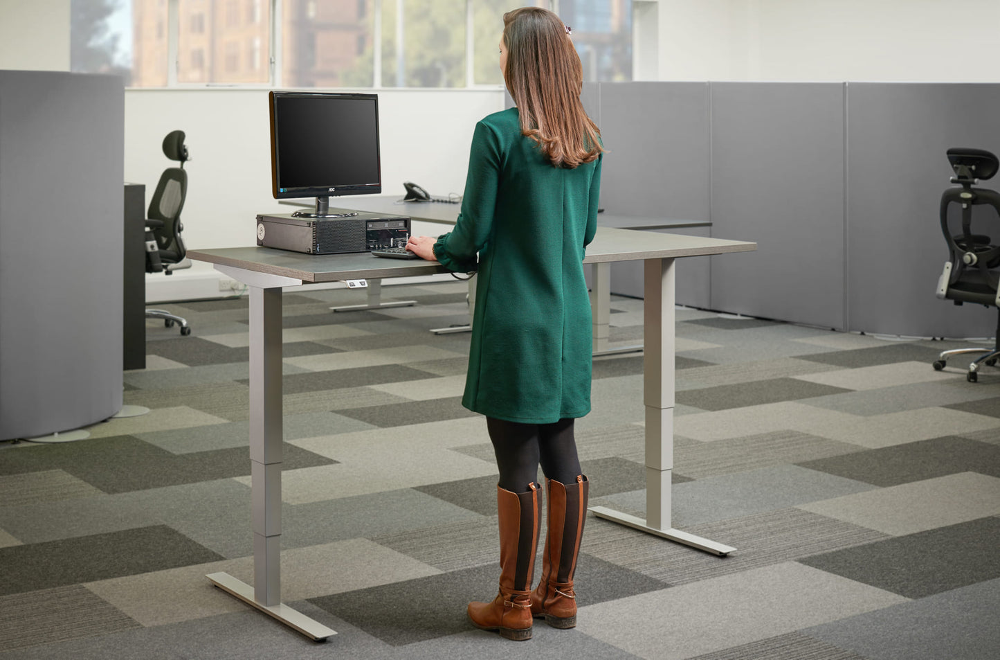 Smart Stand Pro - 1400mm Wide Electric Height Adjustable Standing Desk